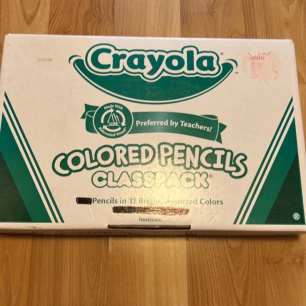 180 Crayola Art Colored Pencils Assorted colors all Pre-owned used Varied Length